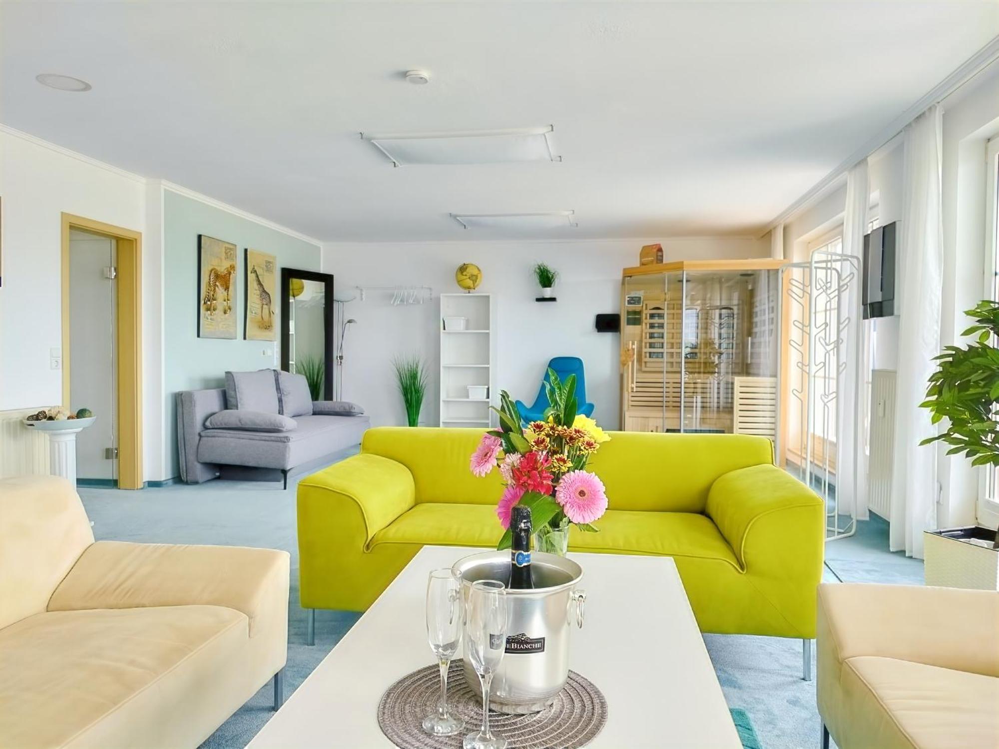 Seeblickapartment Fuer Bis Zu 12, Nuernberg & Schwabach In 30-35 Minuten Zu Erreichen, Sauna, Arbeitsplatz, Dachterrasse & Grill Spalt Buitenkant foto